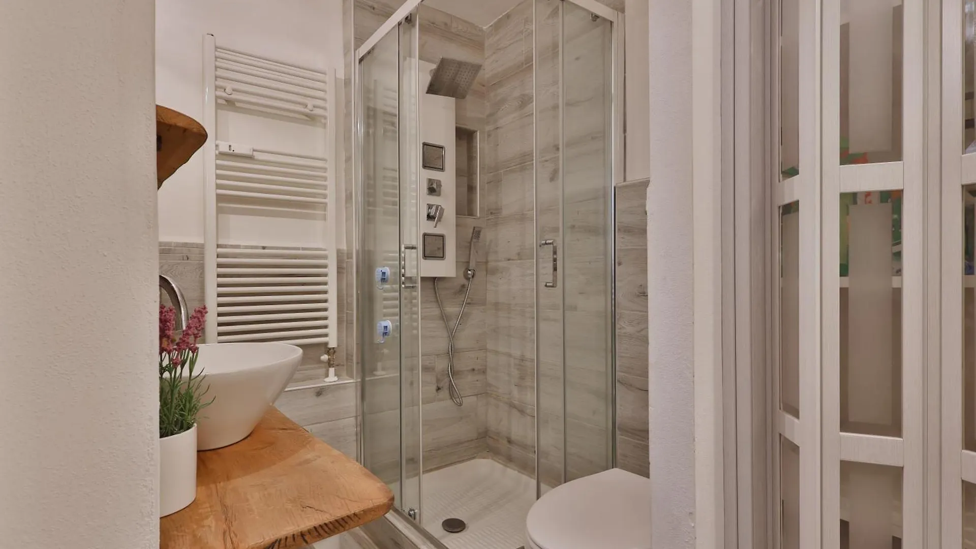 Quiet House Milano In Navigli Sleeps 4 Apartment  Milan