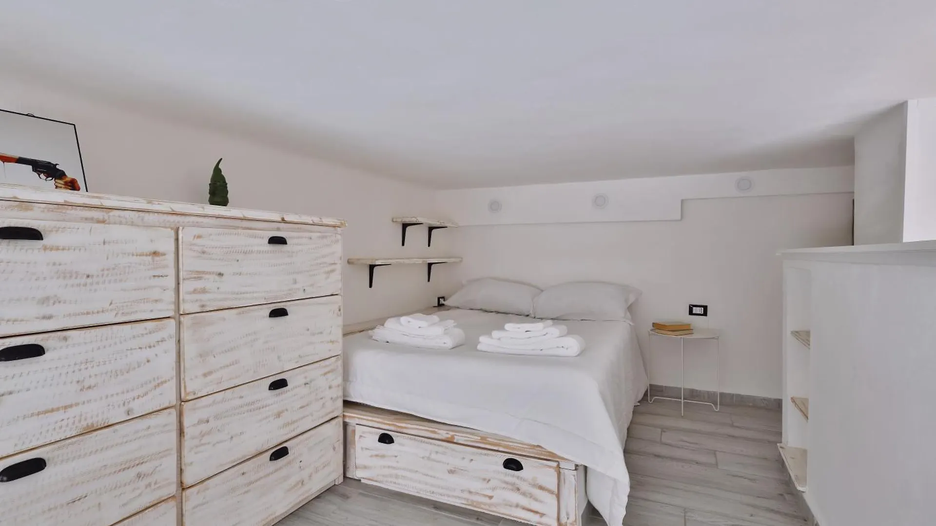 Quiet House Milano In Navigli Sleeps 4 Apartment
