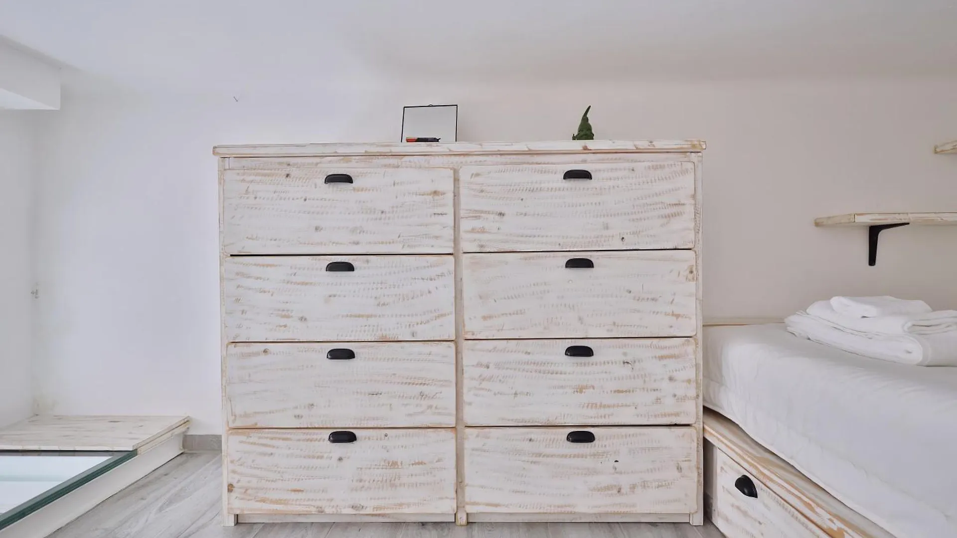 Apartament Quiet House Milano In Navigli Sleeps 4 0*, Mediolan